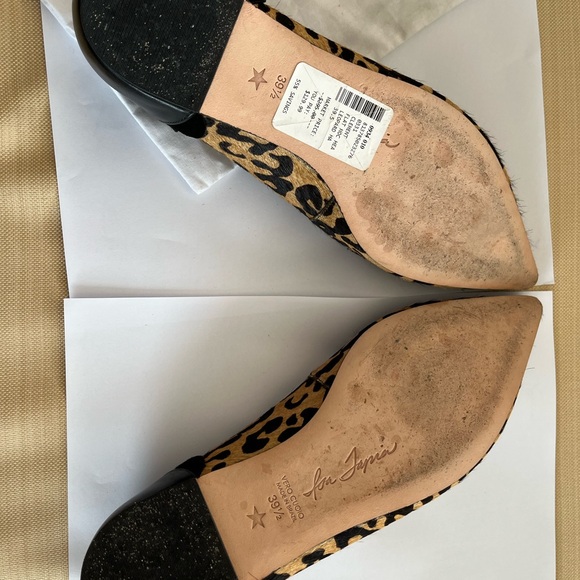 Isa Tapia Black and Tan Pointed-Toe Flats - Picture 8 of 8